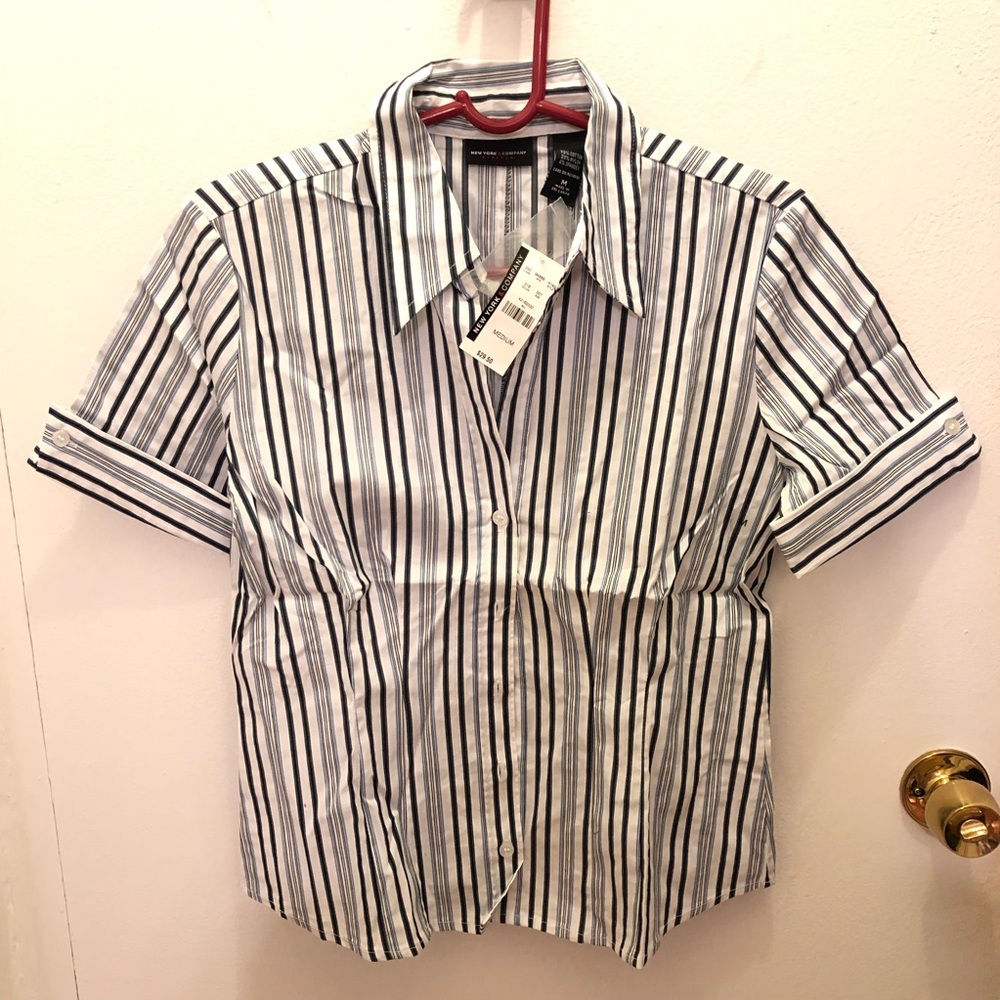 NY & Co Short Sleeve Dress Shirt